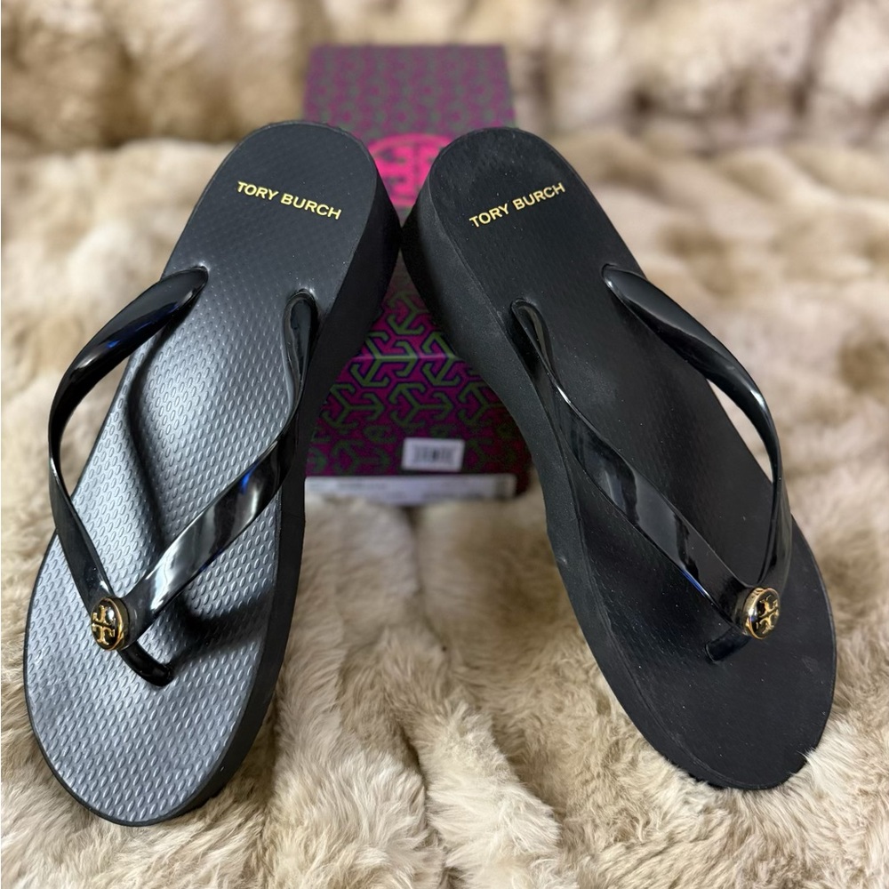Tory Burch Black Wedge Flip Flops – Size 8 – Cutout Logo – With Box